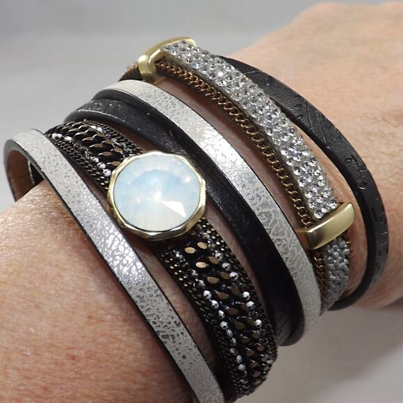 Black & Gold Leather Rhinestones Magnetic Bracelet, 7 1/2 Inch, Distressed Clasp - Picture 7 of 8